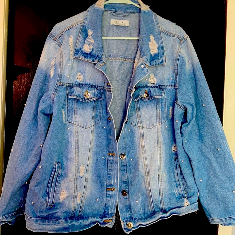 1X Ci Sono Distressed Jean Jacket w/Pearls